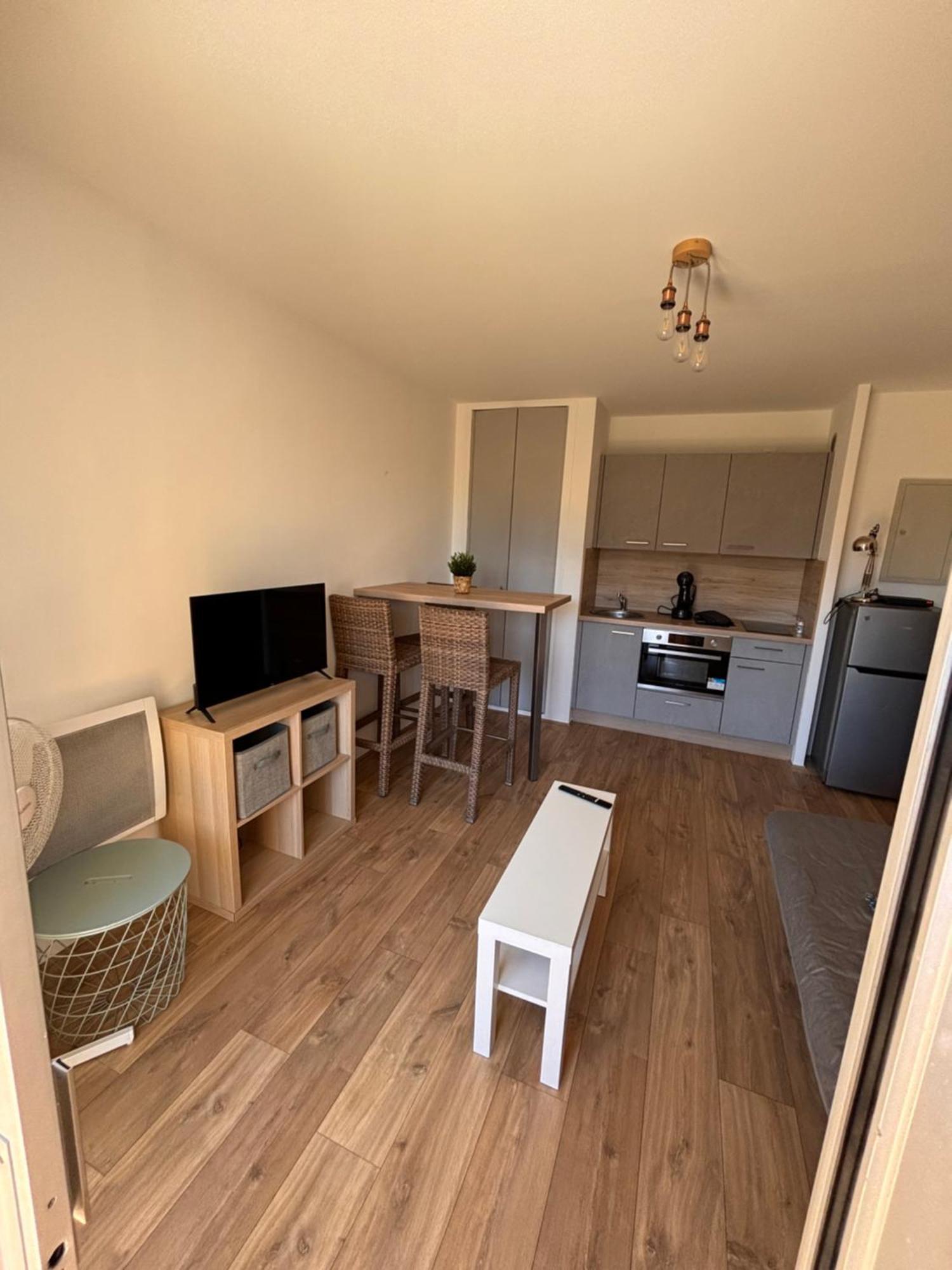 Beau Studio 300 M De La Plage Avec Parking La Ciotat Exterior foto